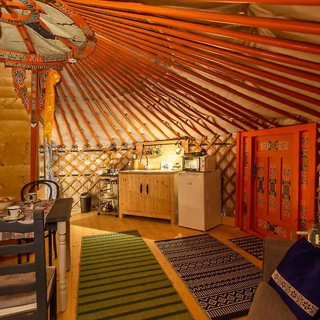 Apartment Dream By The Stream In A Yurt - Happy Taliandorogd
